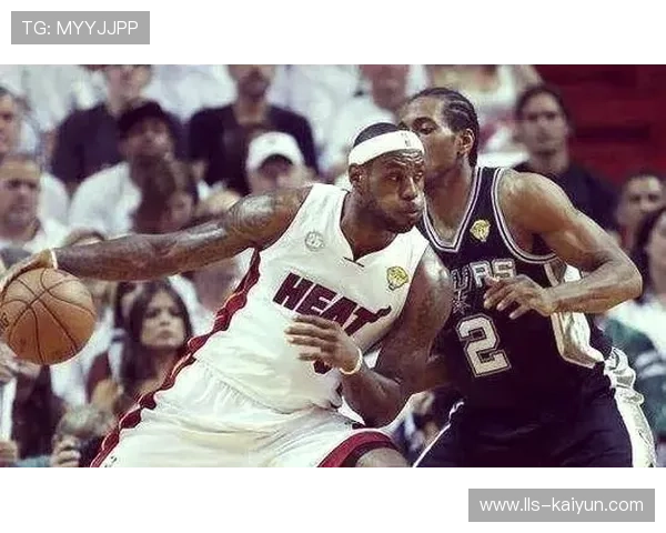 马刺进攻效率第十防守效率第三，团队篮球体系炉火纯青